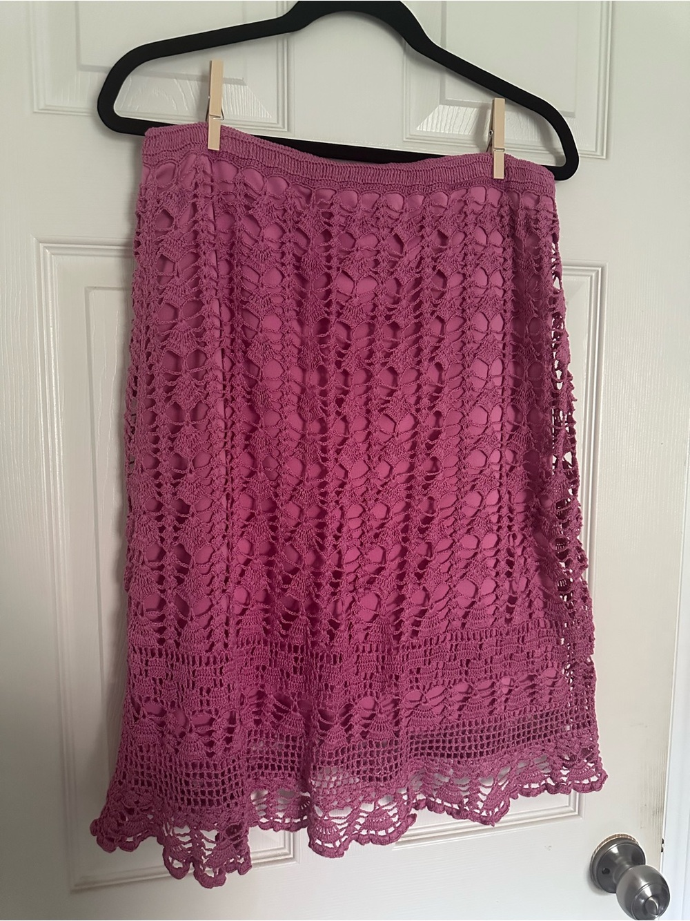 Betsey Johnson Y2K Raspberry Pink Crochet Midi Skirt